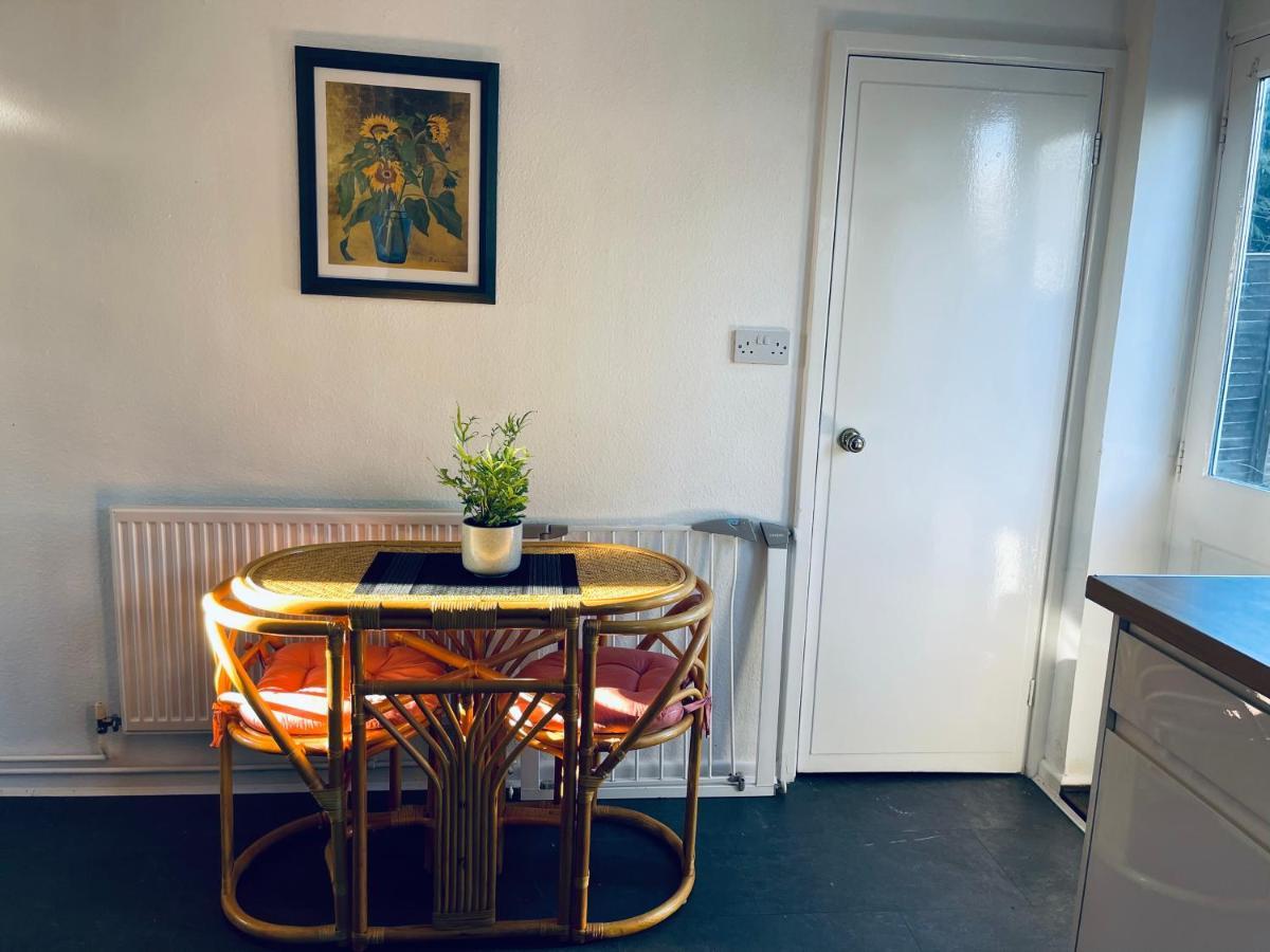 St Ives, King Bed Cosy Home, Parking, Fast Wi Fi St Ives  Exterior foto